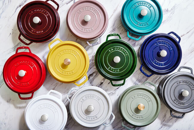 Plusieurs cocottes Staub
